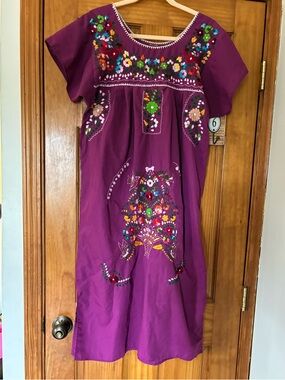Embroidered Purple Mexican-Style Midi Dress. Cotton.